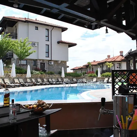 Bay View - Luxury & Курортный комплекс 3*
